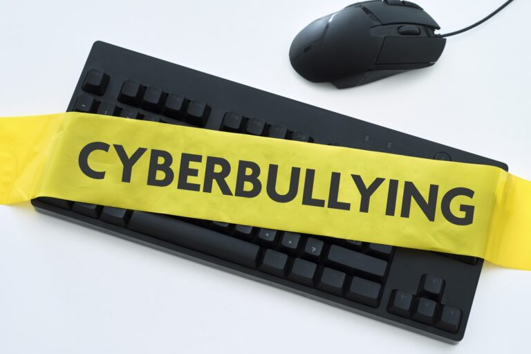 Combating Cyberbullying – Safeguarding Individuals in the Digital World